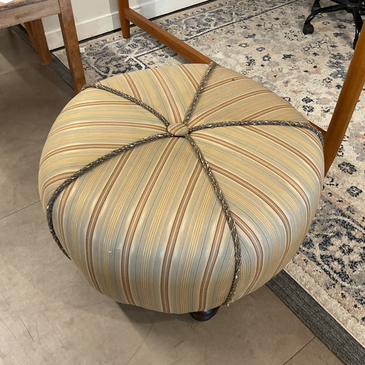Vintage Pouf