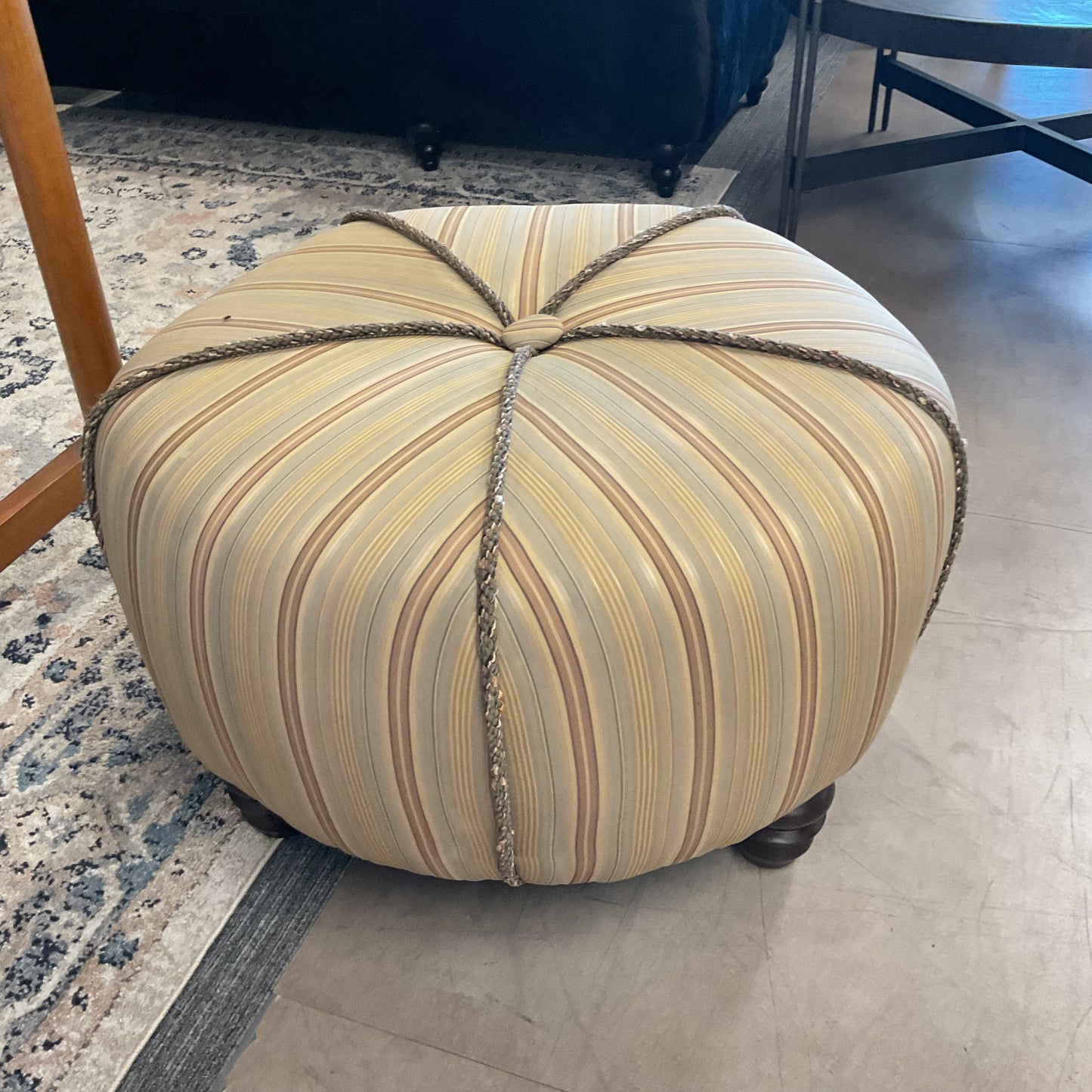 Vintage Pouf