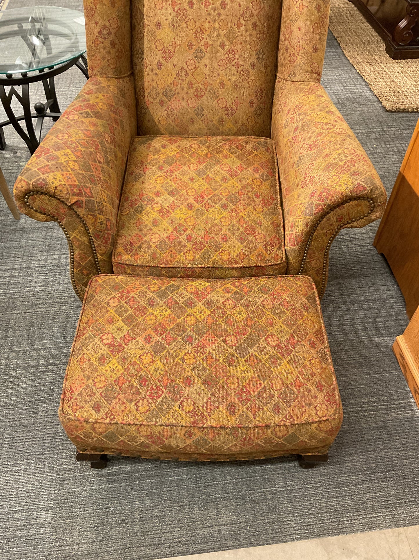 *WH*Wingbach W/ Ottoman