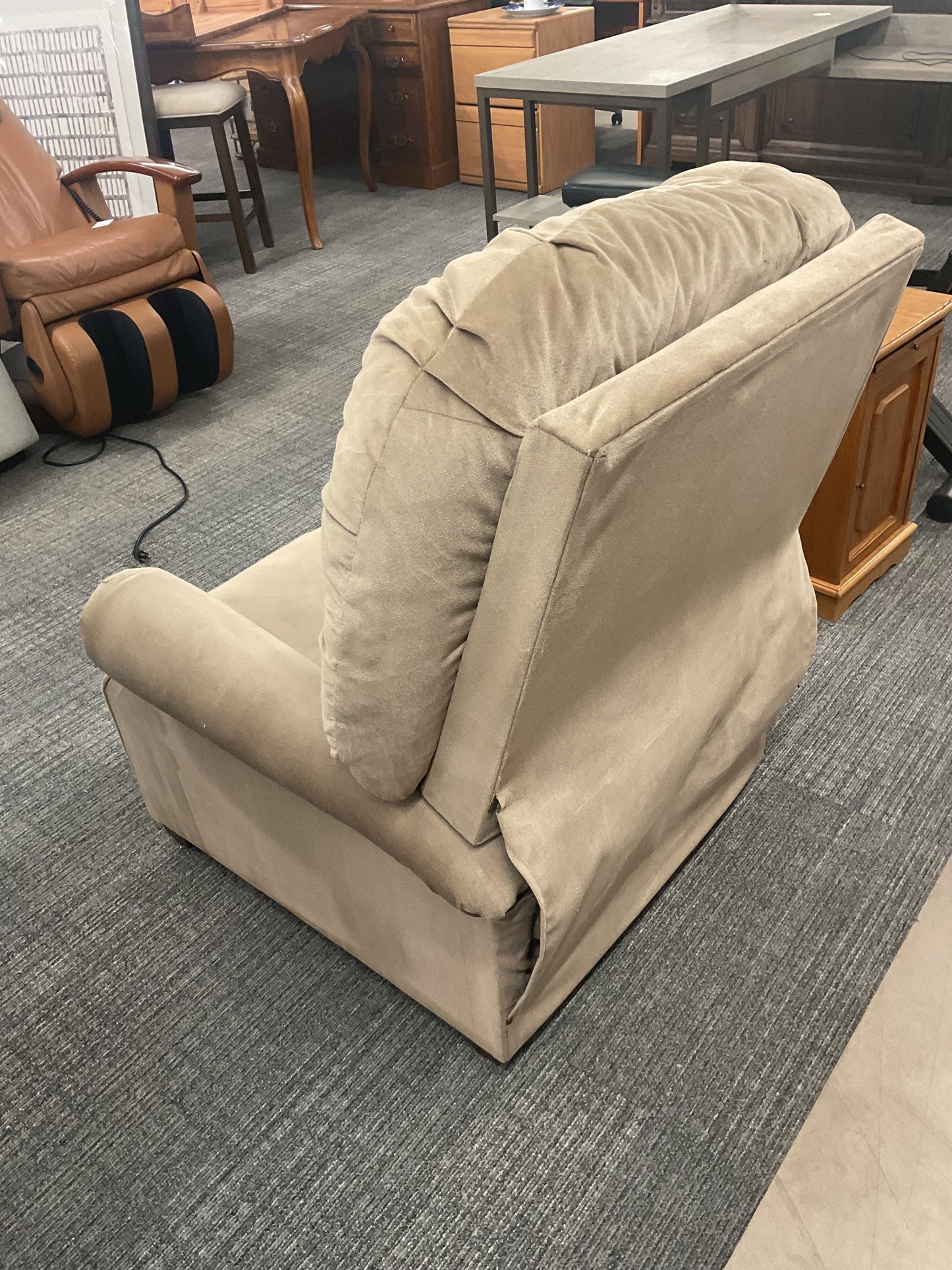 Grey Solo Recliner (WH)