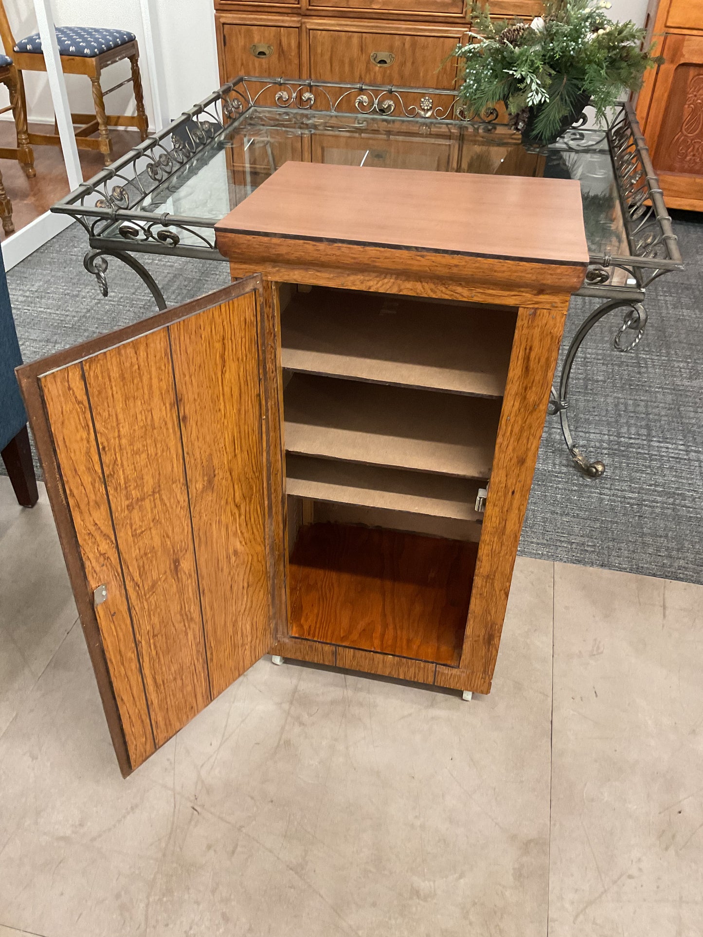 Storage Cabinet on Wheels
