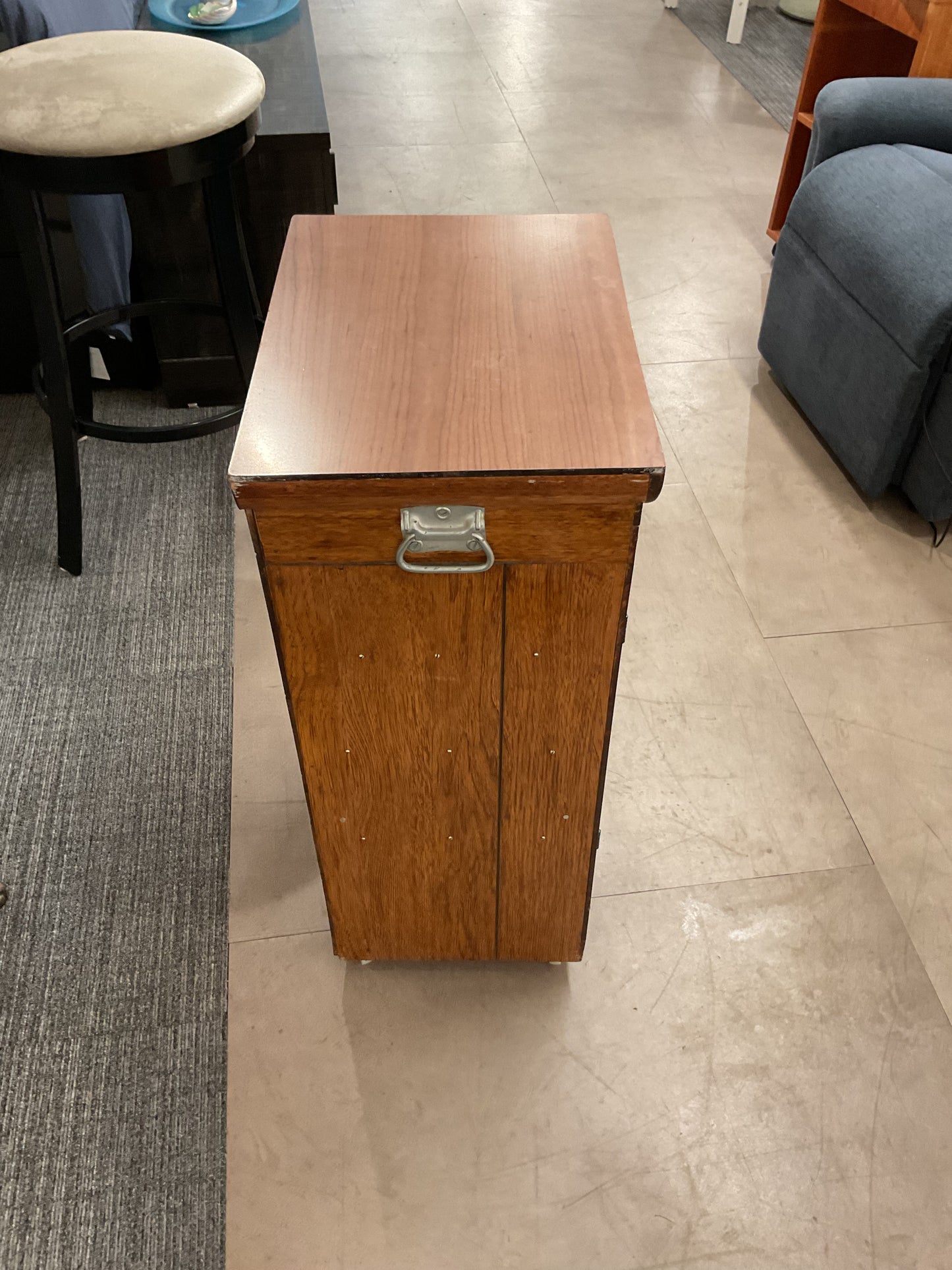 Storage Cabinet on Wheels