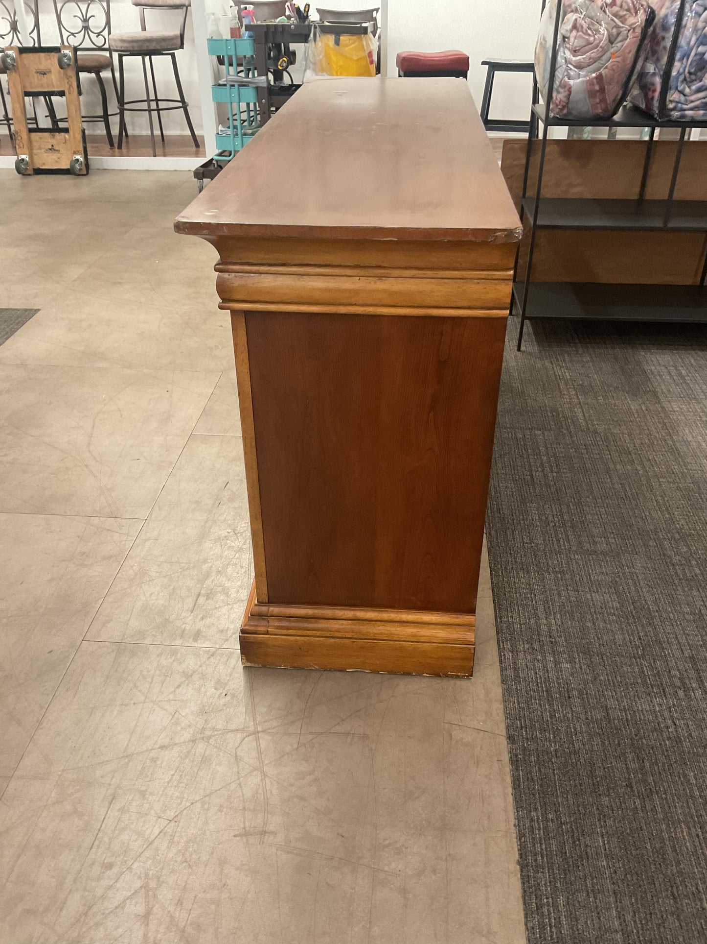 Need More Klausset Space Dresser