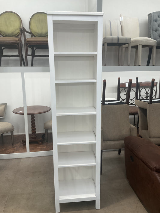 Chilly Bookcase