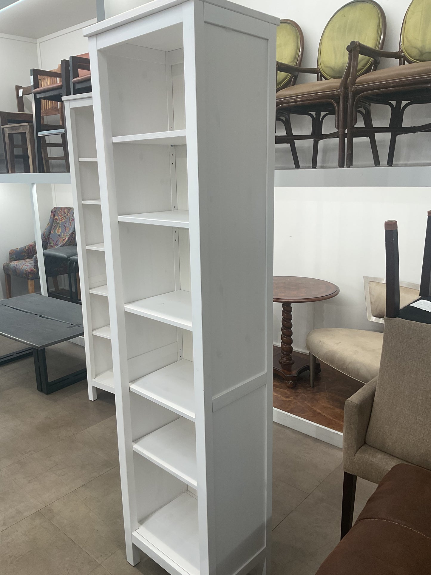 Chilly Bookcase