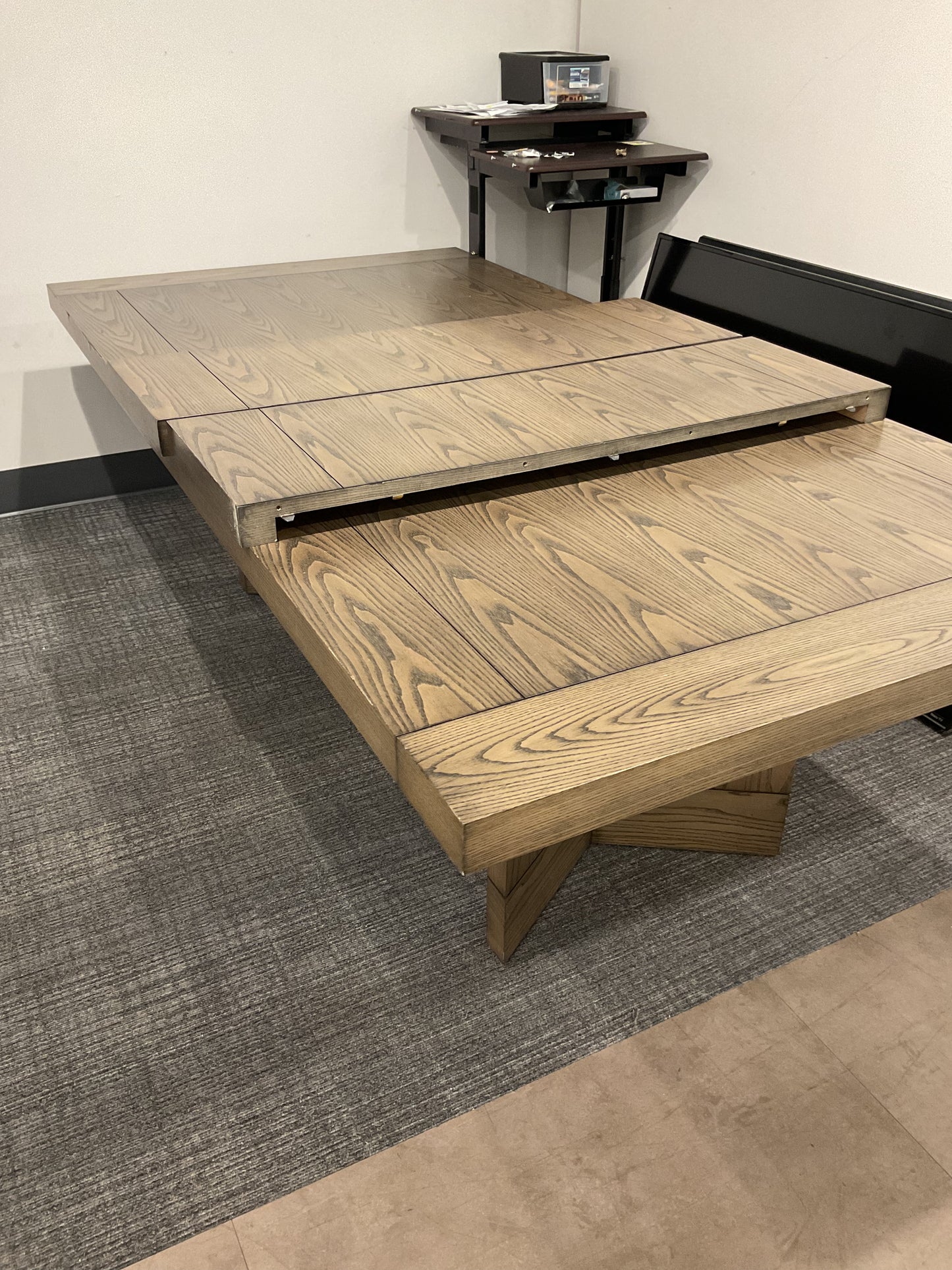 Large In Charge Table