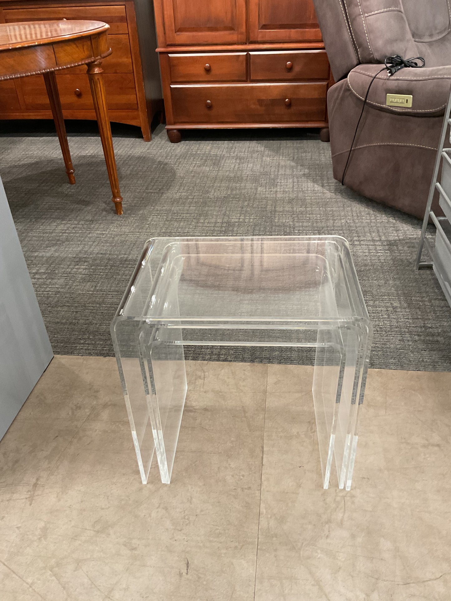 See Clearly Nesting Table
