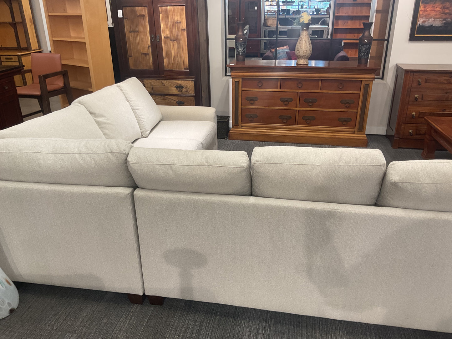 Heeer’z Johnny  Sectional Sofa