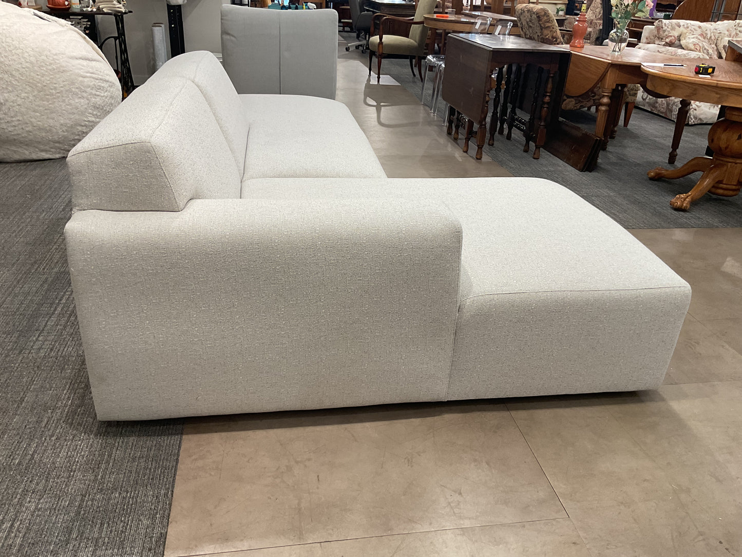 Soft Connection Chaise Lounge Sofa