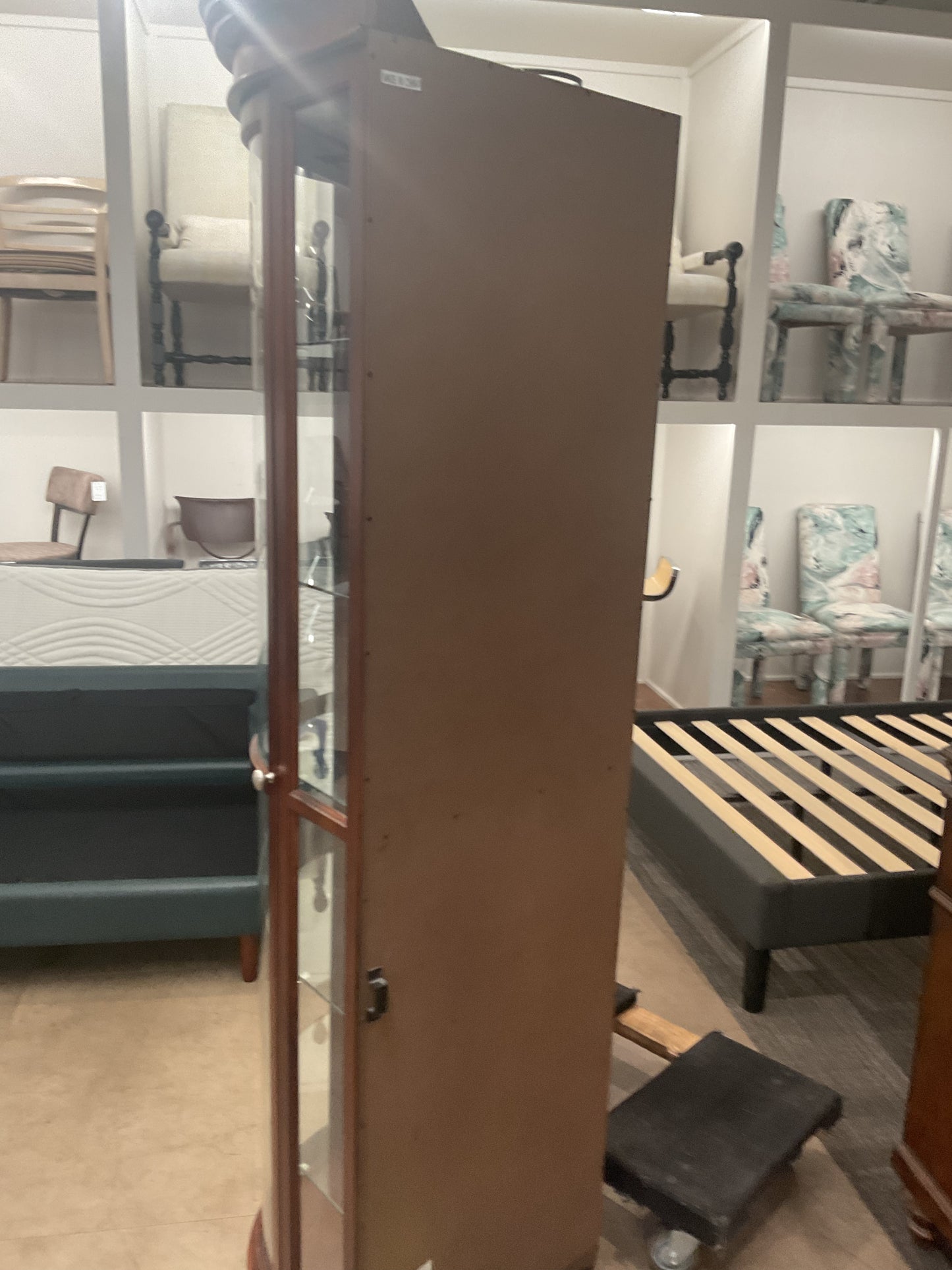Corner Hutch