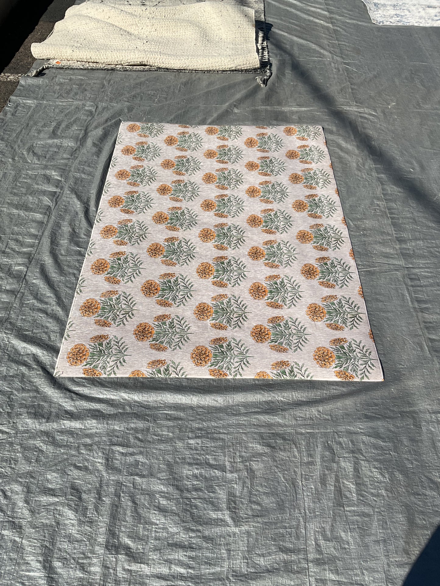 Sunshine Rug (R102)