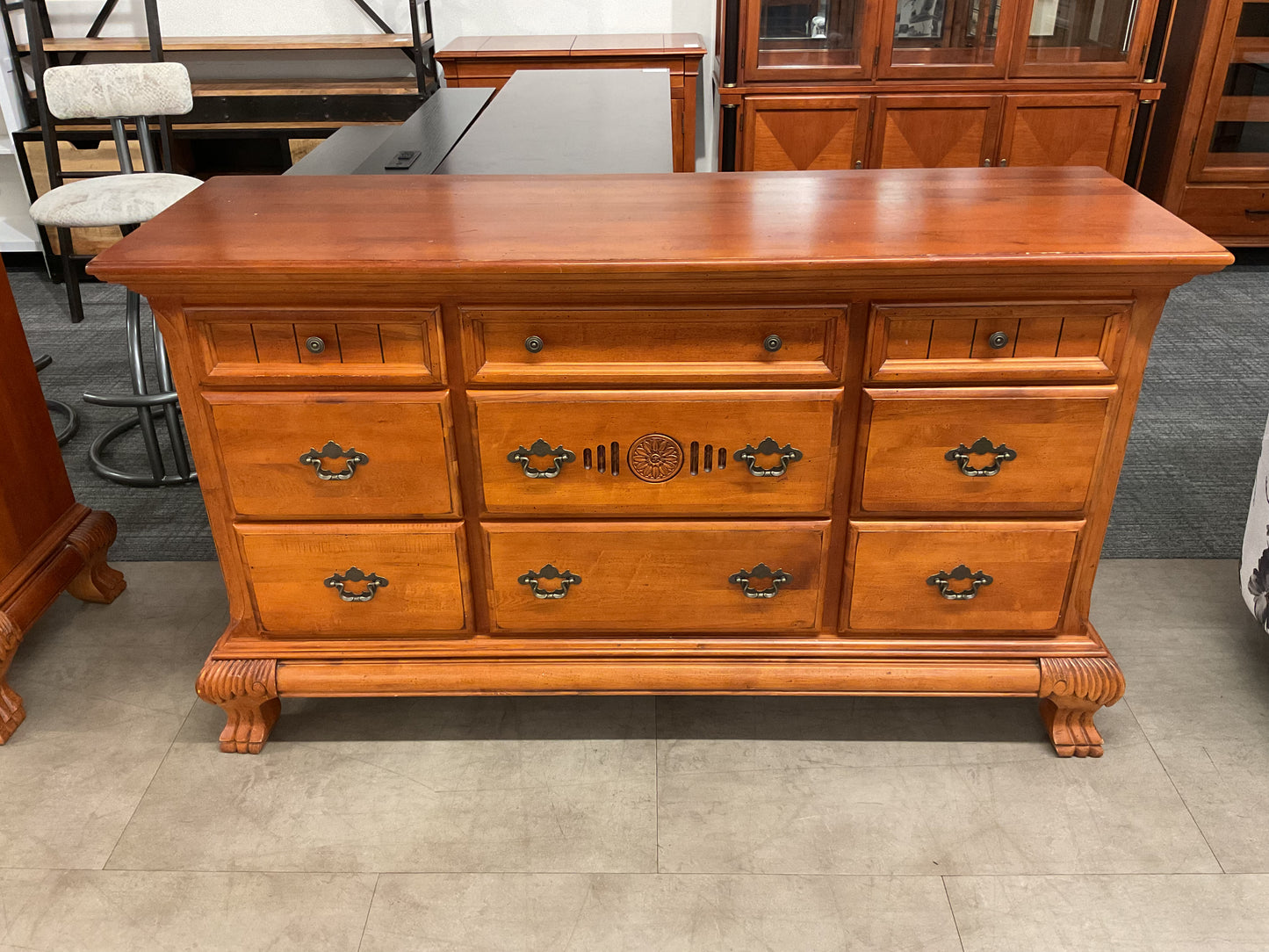 October Dresser