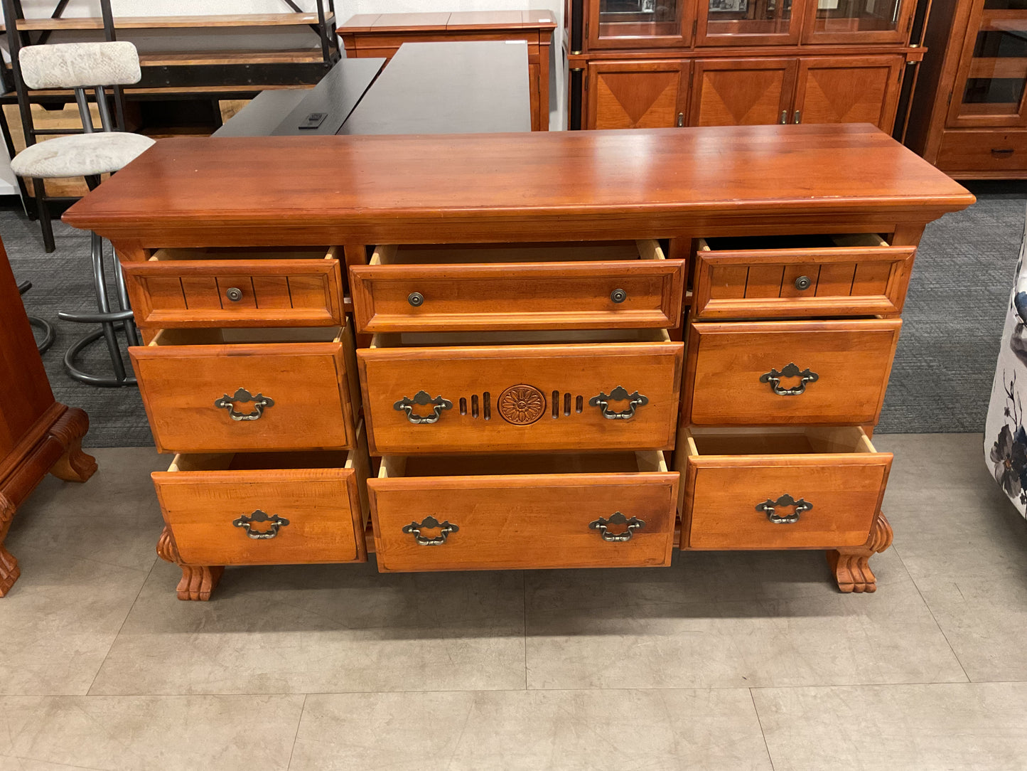 October Dresser