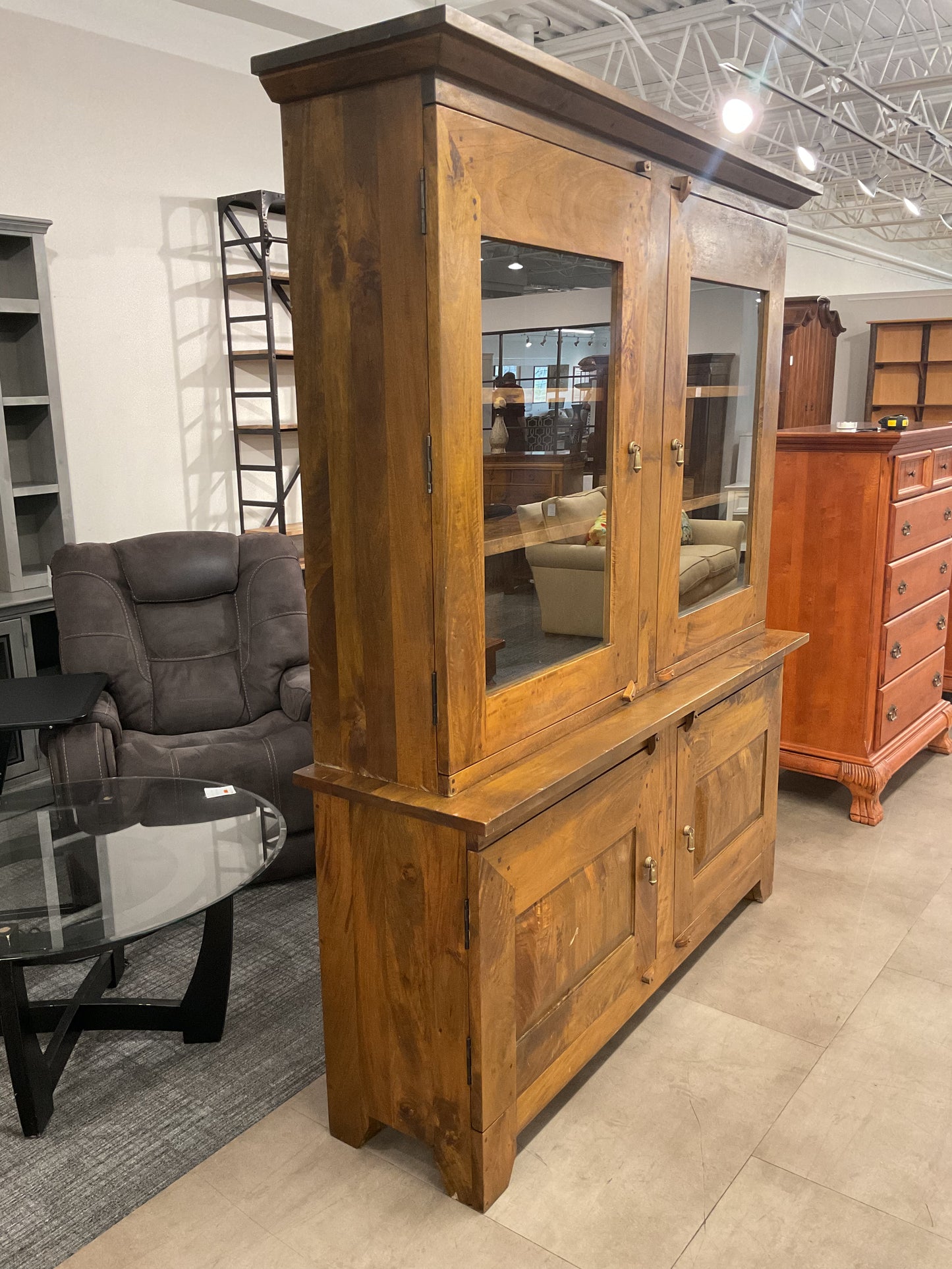 Mile High Hutch
