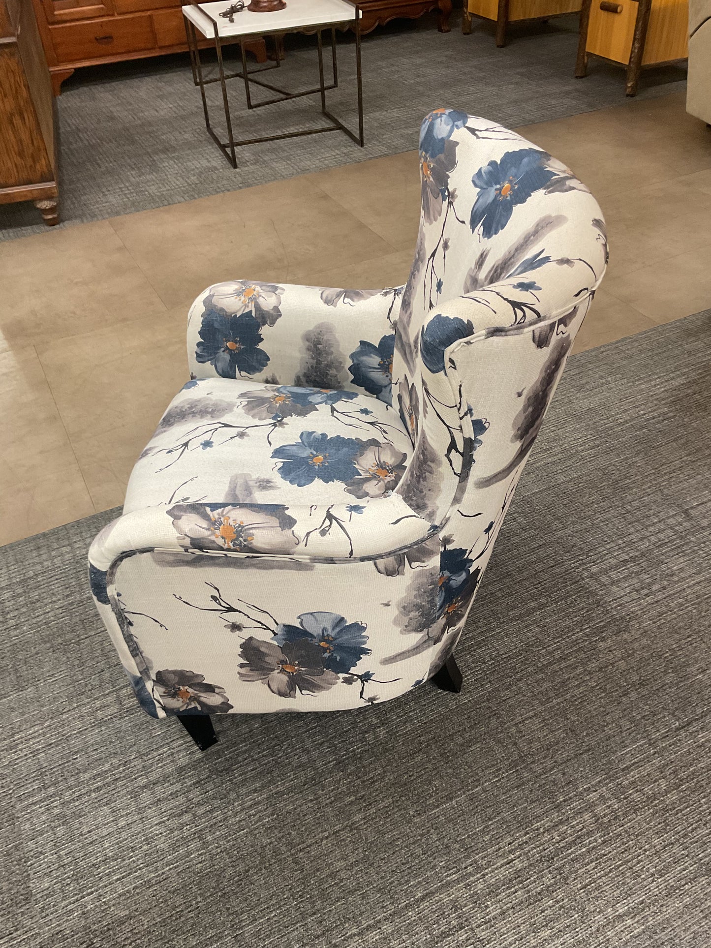 Shadow Chair