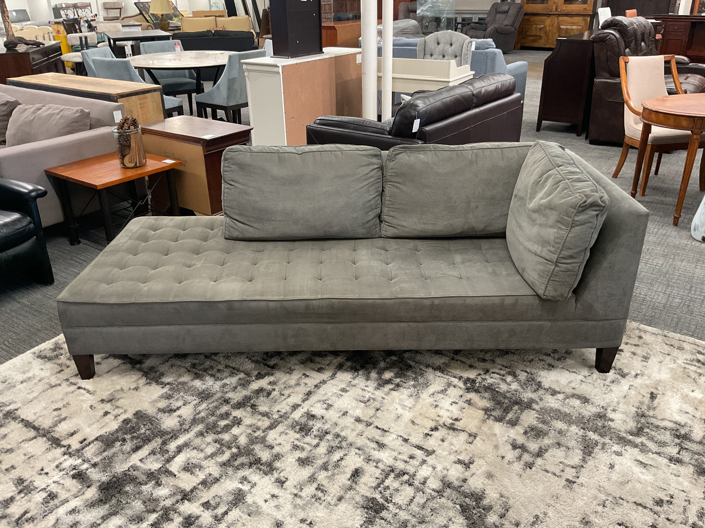 Peek A Boo Chaise