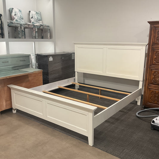 The Mist King Bed Frame (B117)