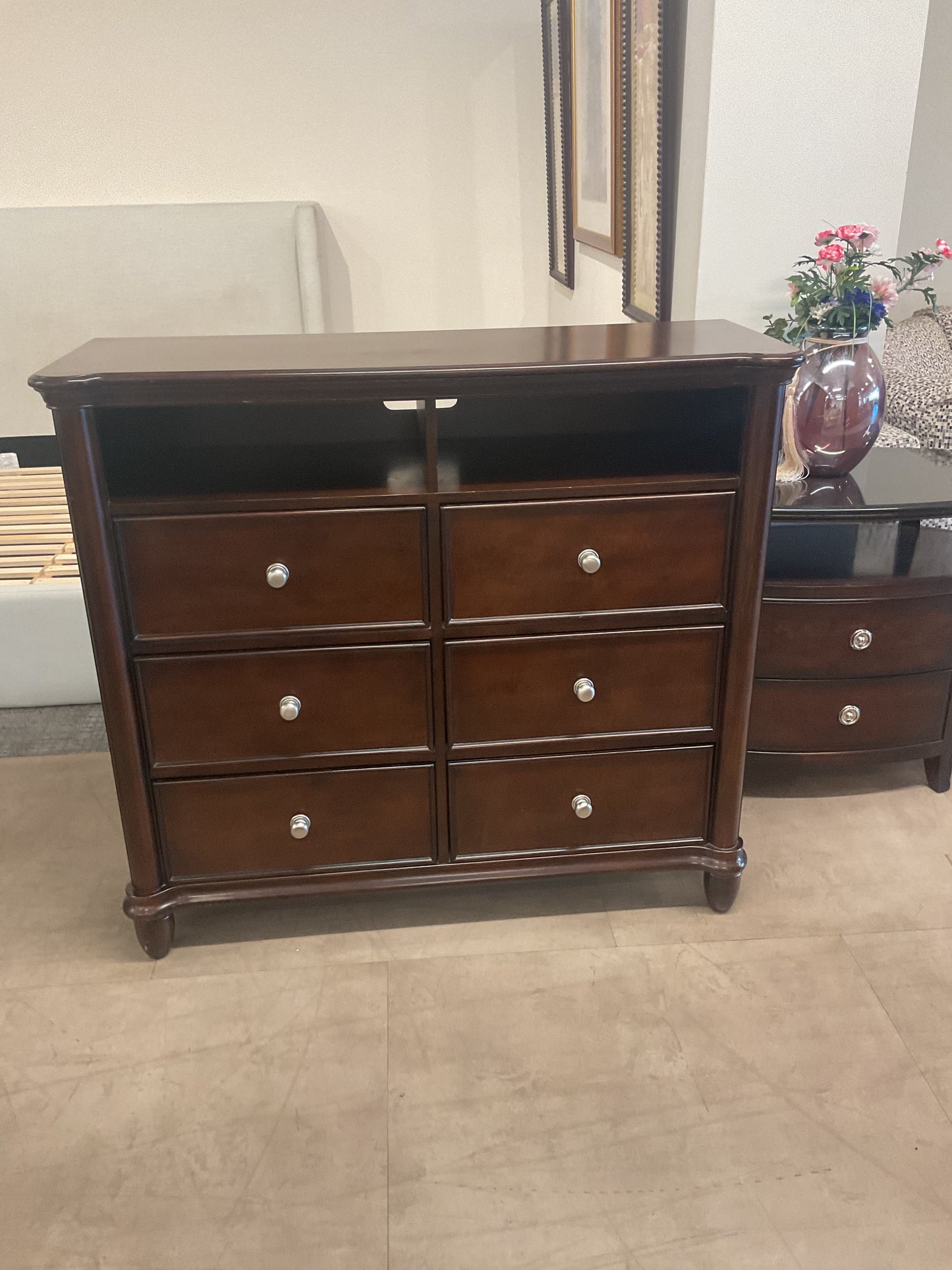 For Sure Dresser