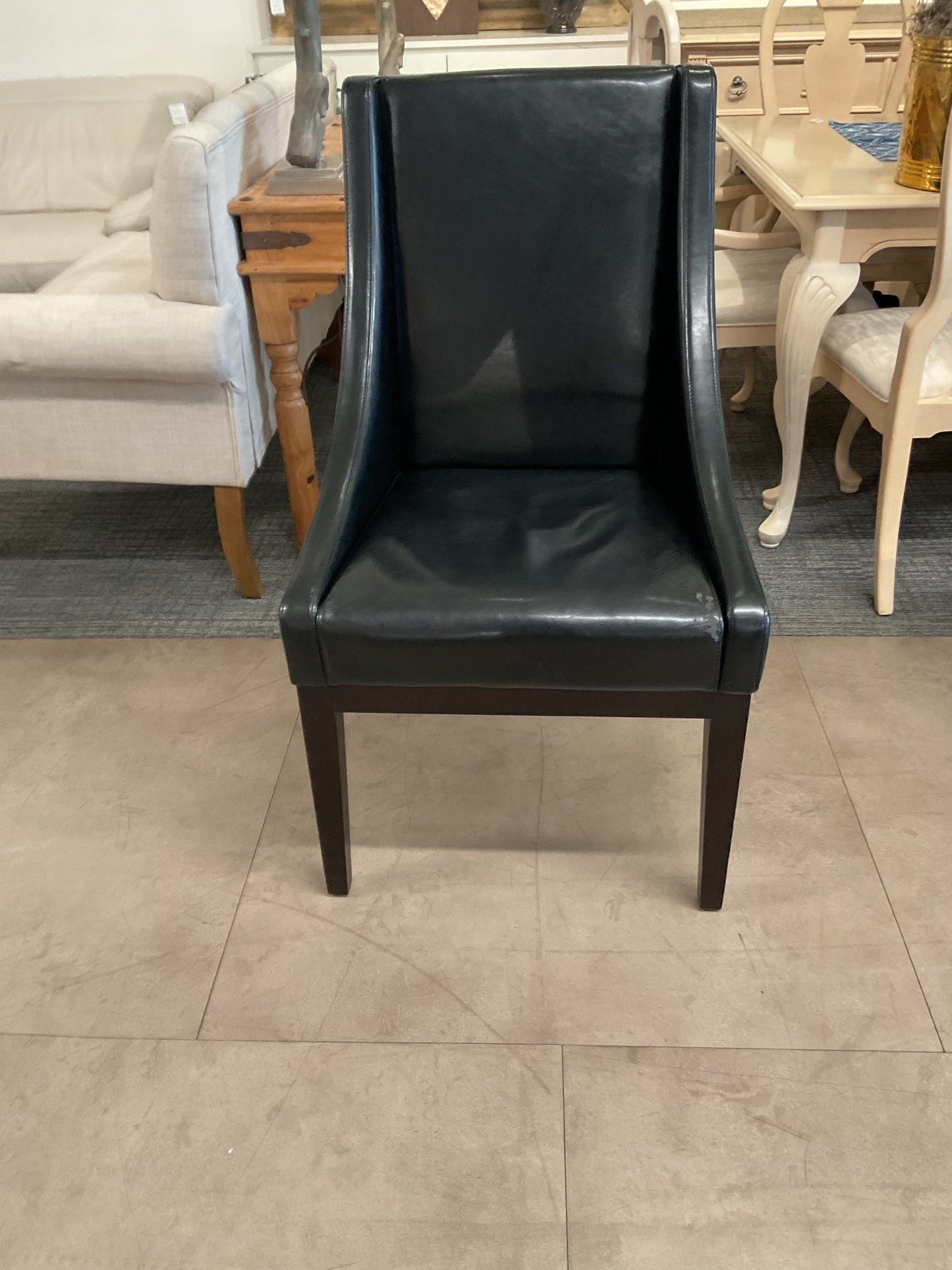 Mario Leather Arm Chair