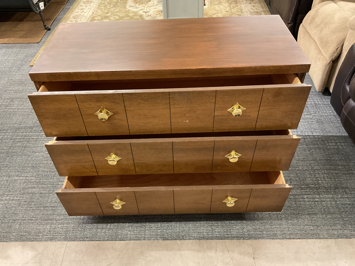 Golden Diamond Dresser