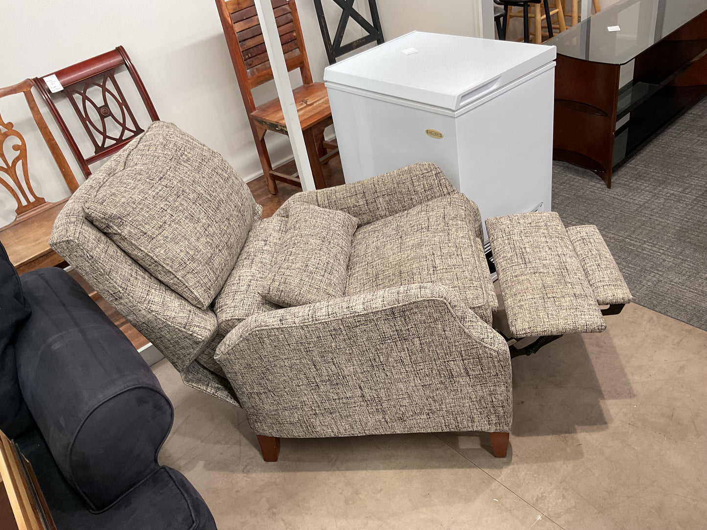 Now Lean Back Recliner