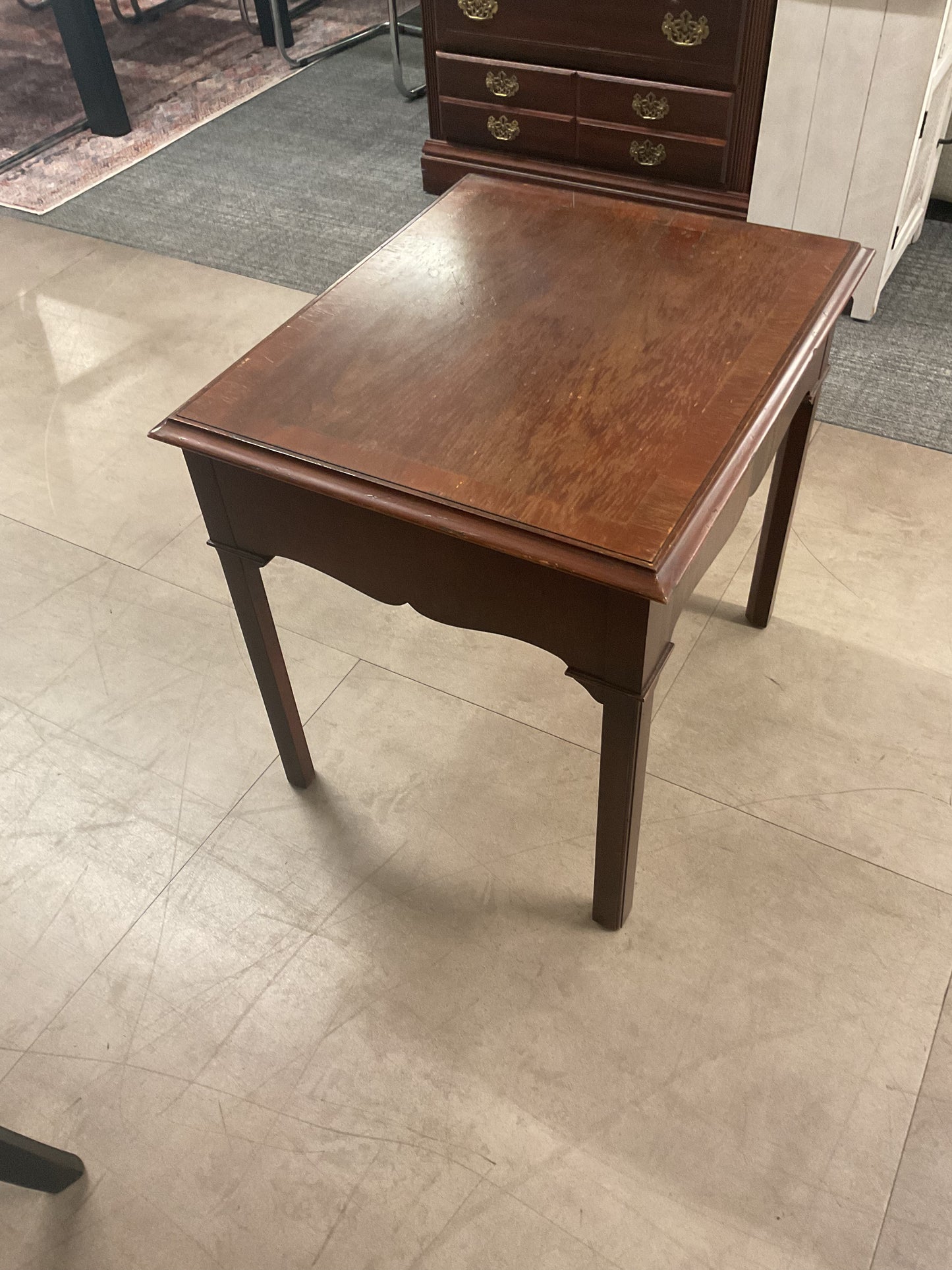 Skinny Legs End Table