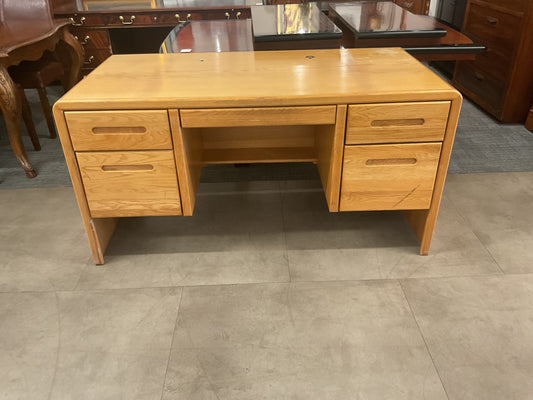 Light Wood Desk W/Drawers