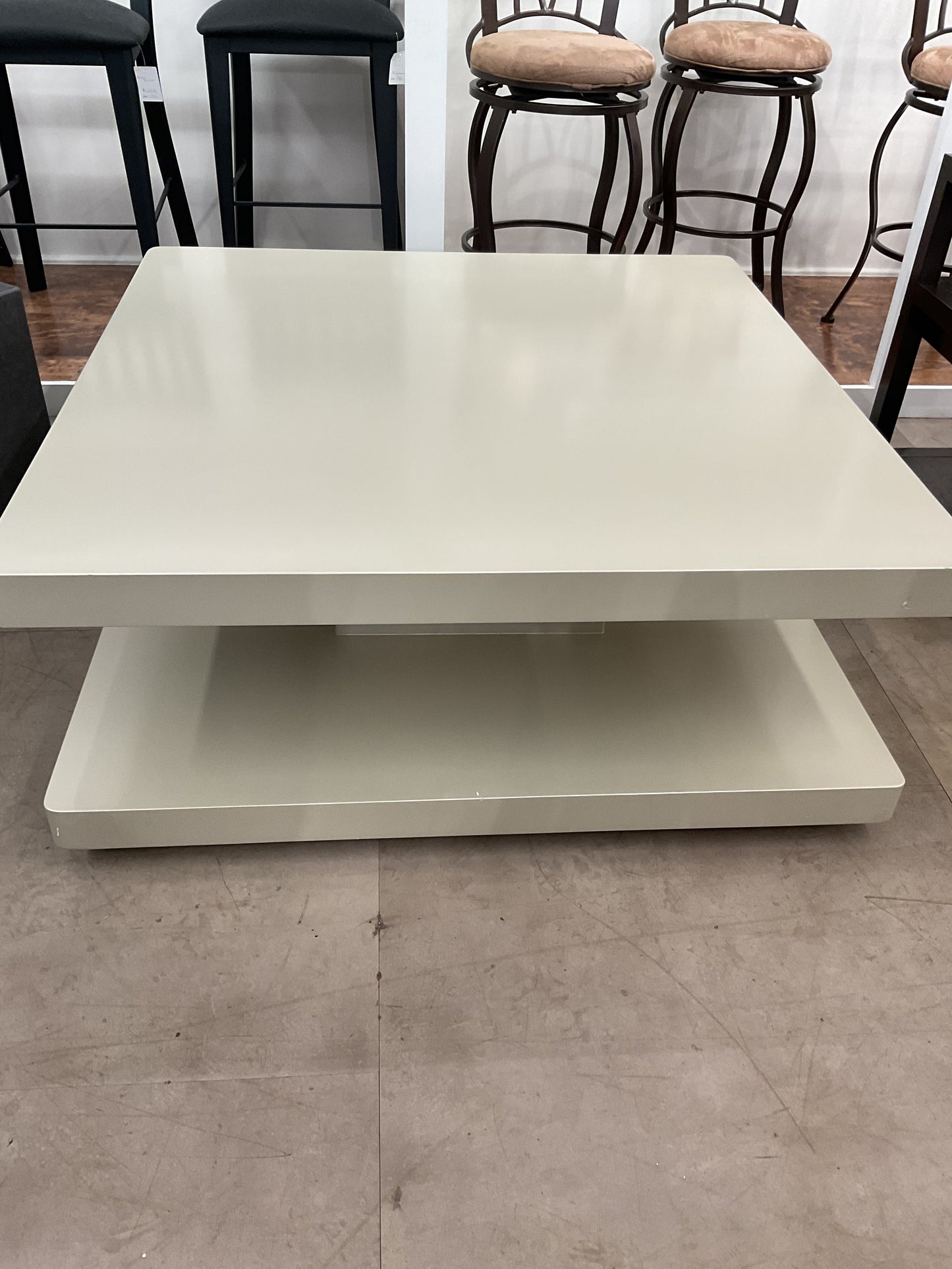 Floating Coffee Table (WH)
