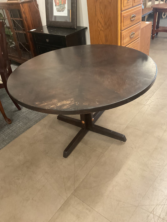 Round Bound Dining Table