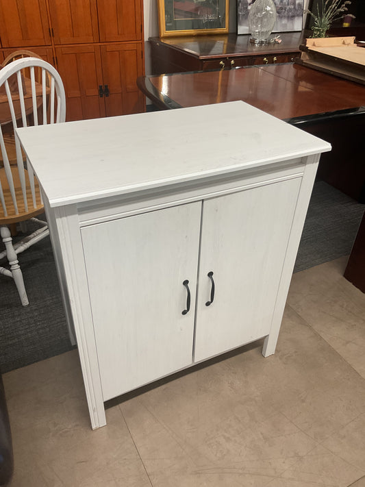 Blanche Cabinet