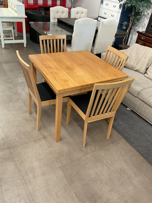 Happy Birthday Dining Set