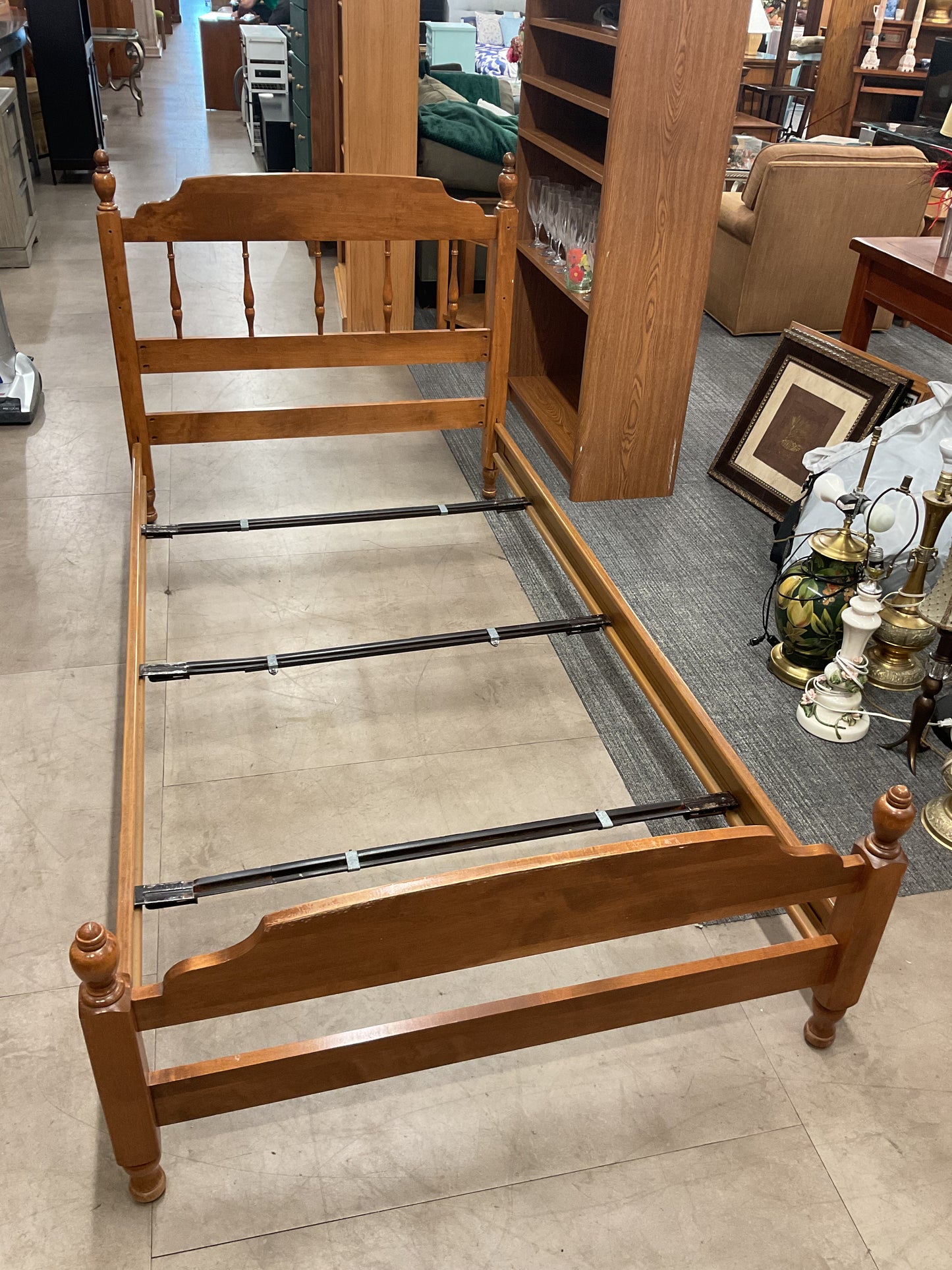 Tia Tamera Twin Frame Set (A43)