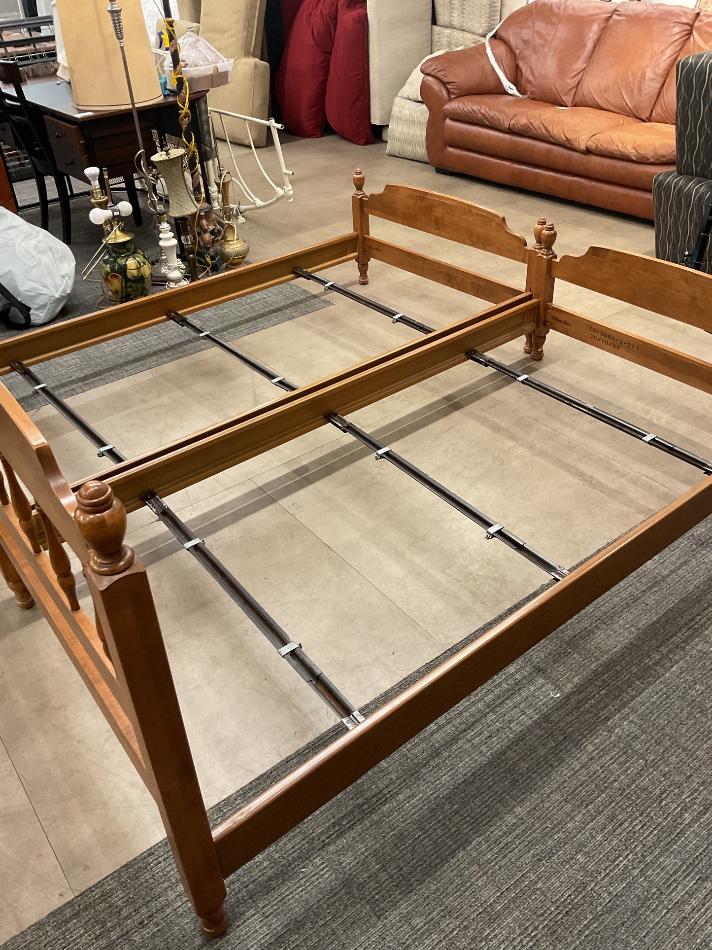 Tia Tamera Twin Frame Set (A43)