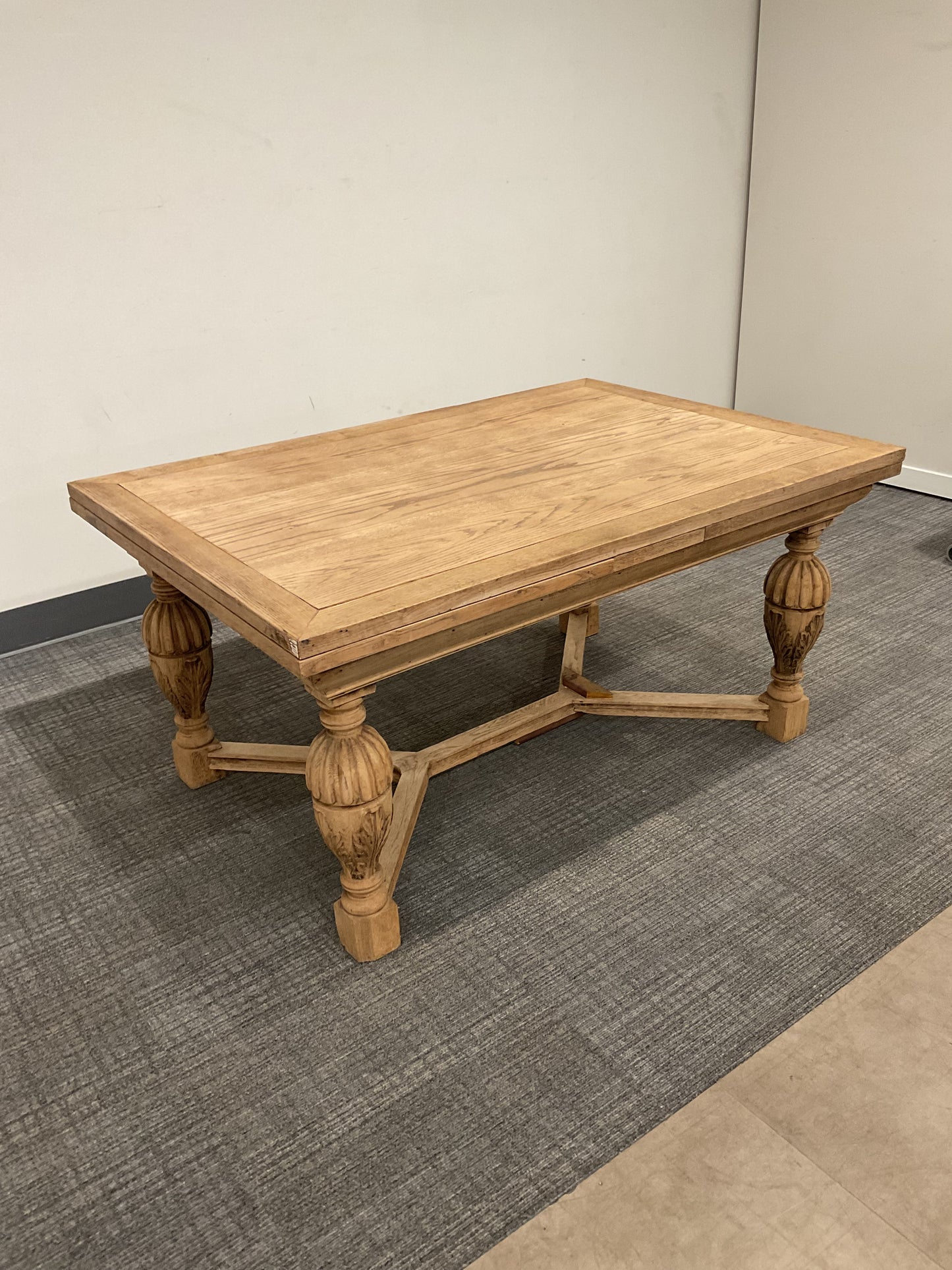 Criselia Dining Table