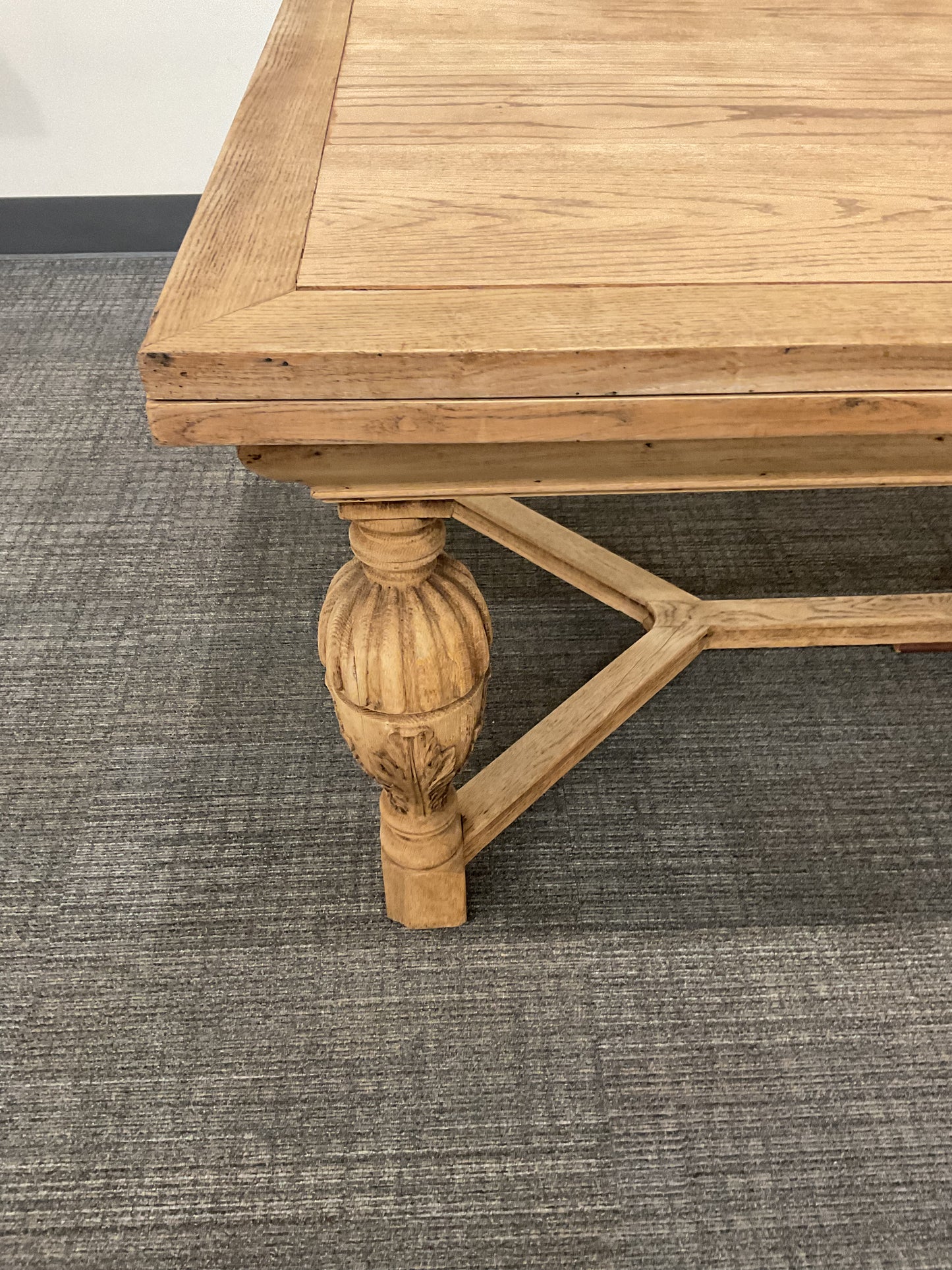 Criselia Dining Table
