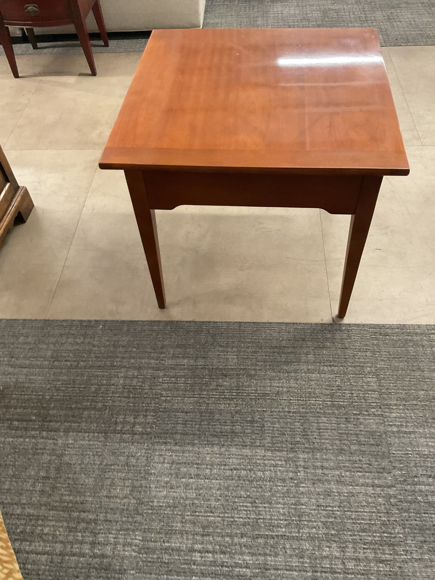 Big Body Side Table