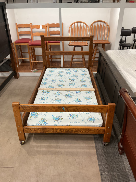 Roll Bounce Twin Bed (G23)