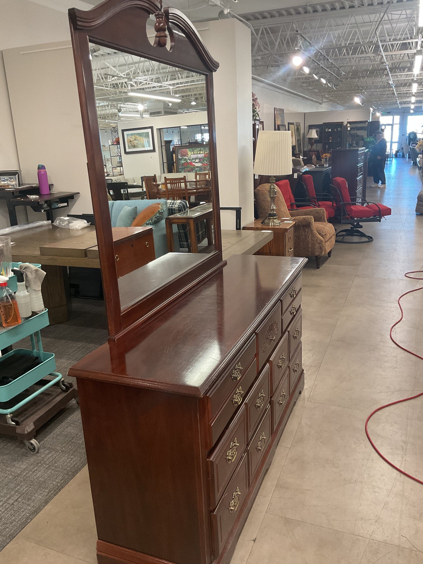 Riche Dresser With Mirror