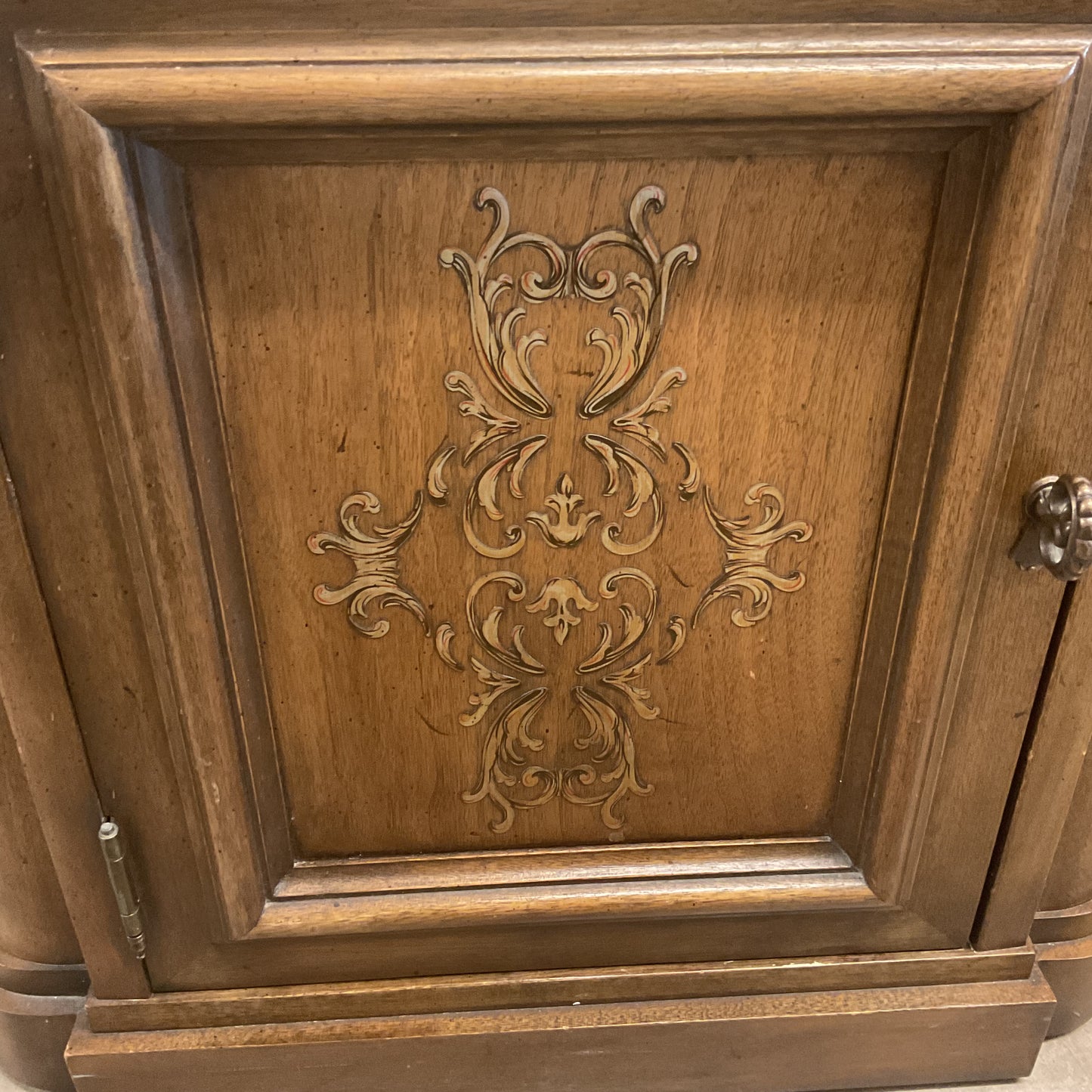 Adorned Side Table **wh