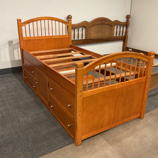 “Oh Captain” Twin Bed (G29)