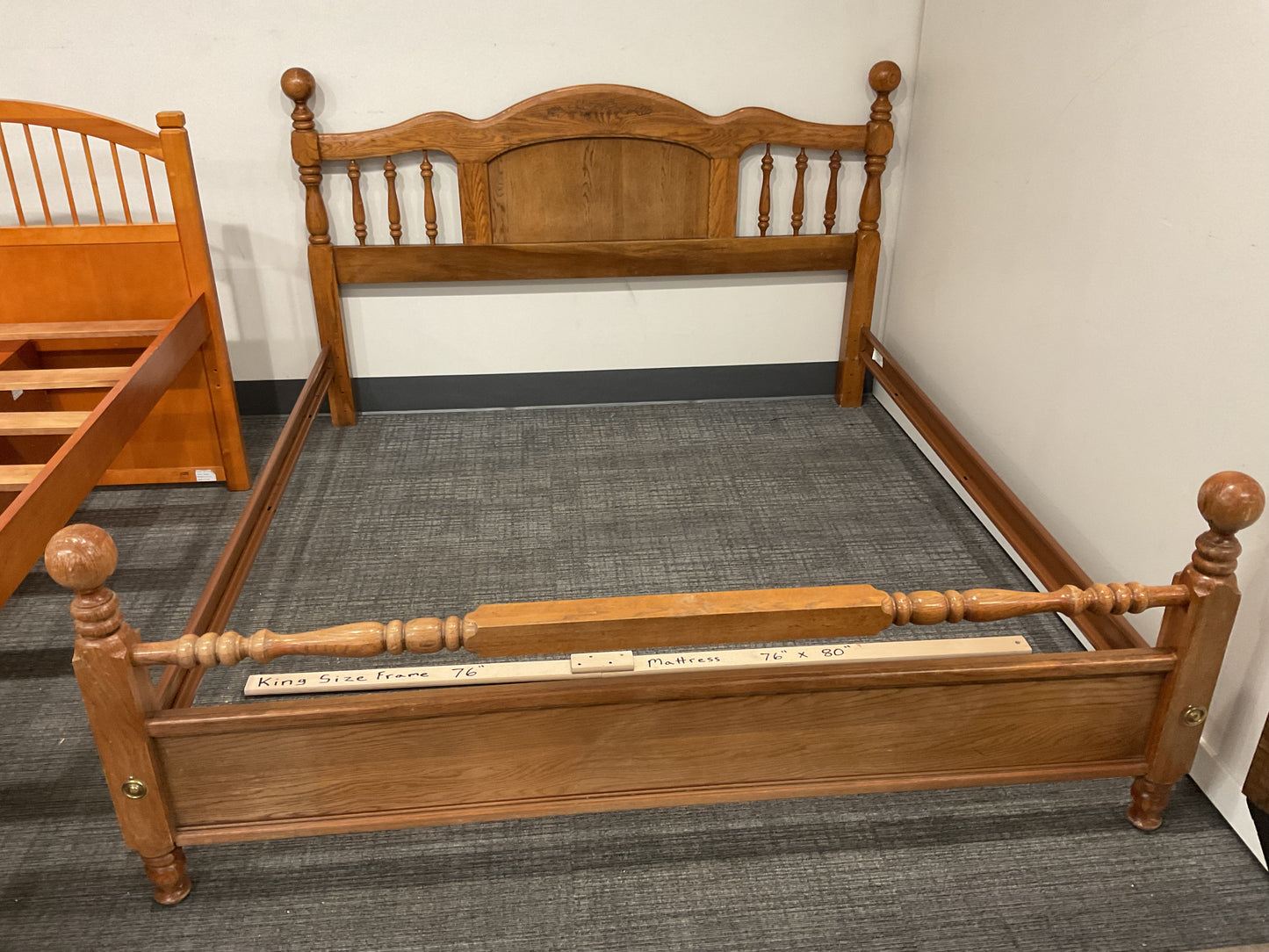 Scrat’s King Bed (G30)