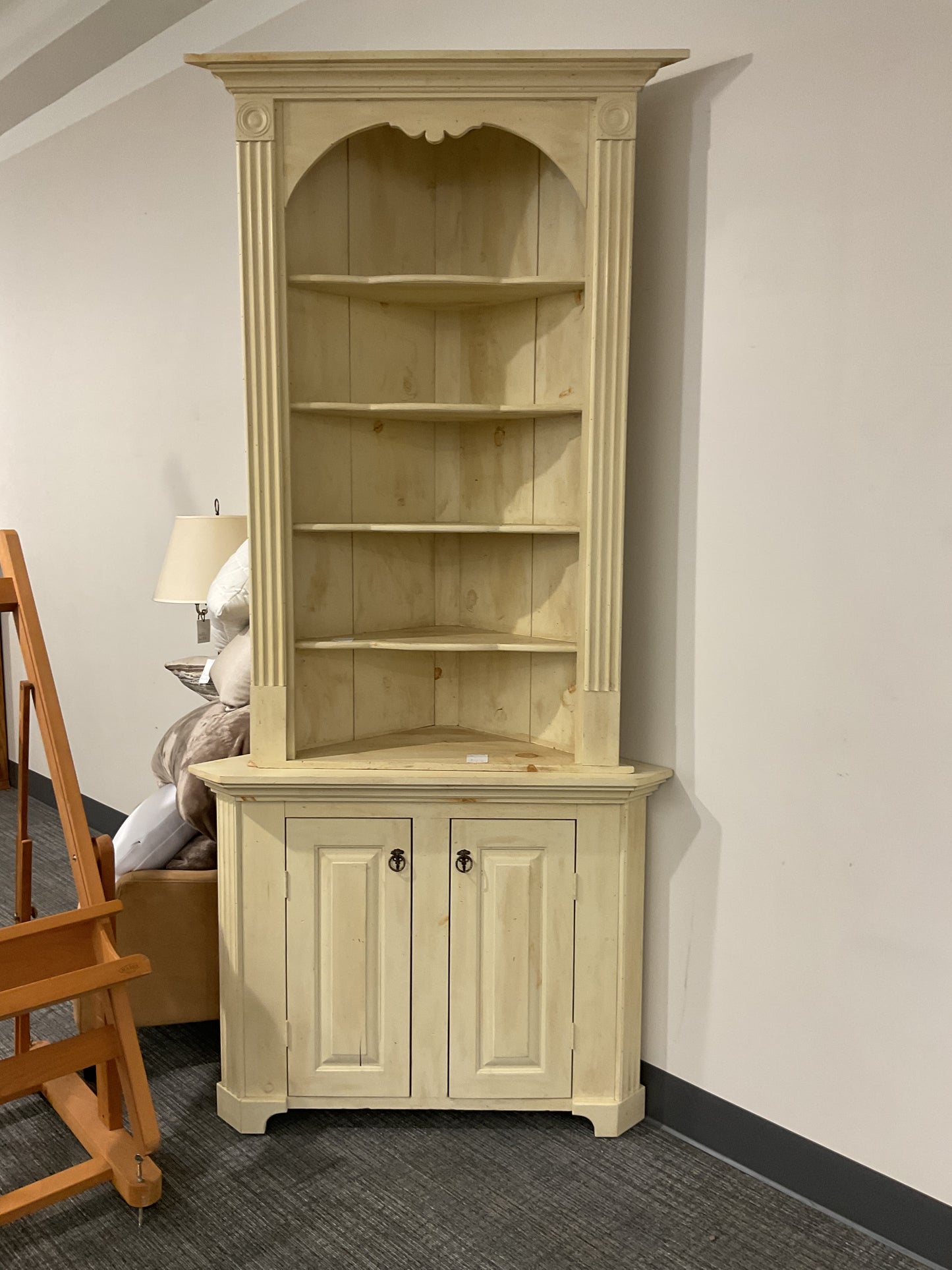 2-Piece Corner Column