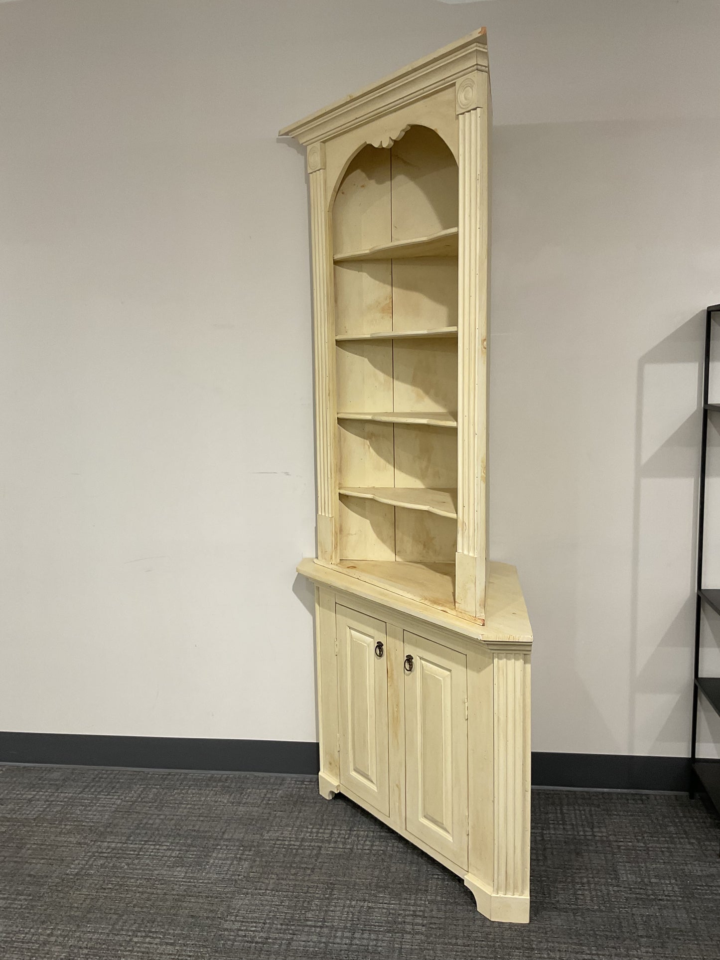 2-Piece Corner Column