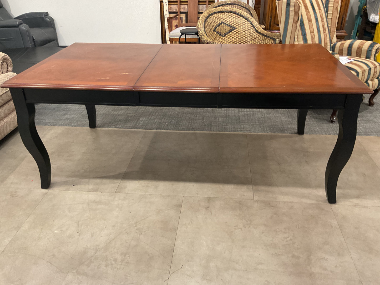 Curved Leg Dining Table