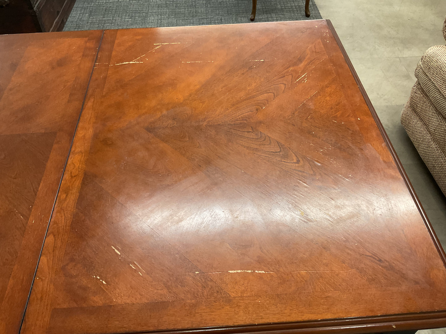 Curved Leg Dining Table