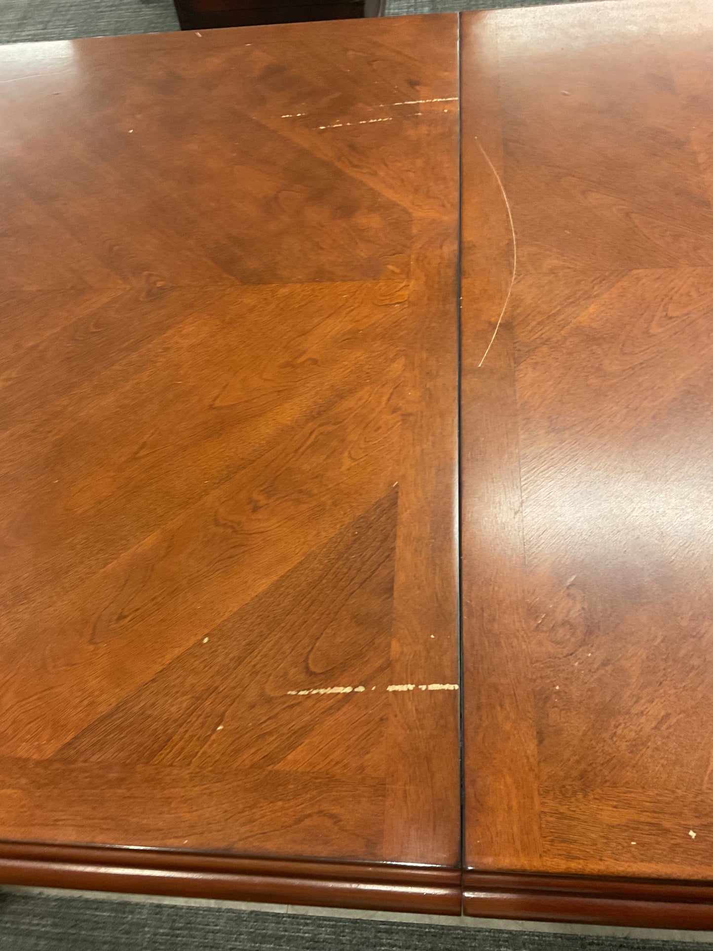 Curved Leg Dining Table