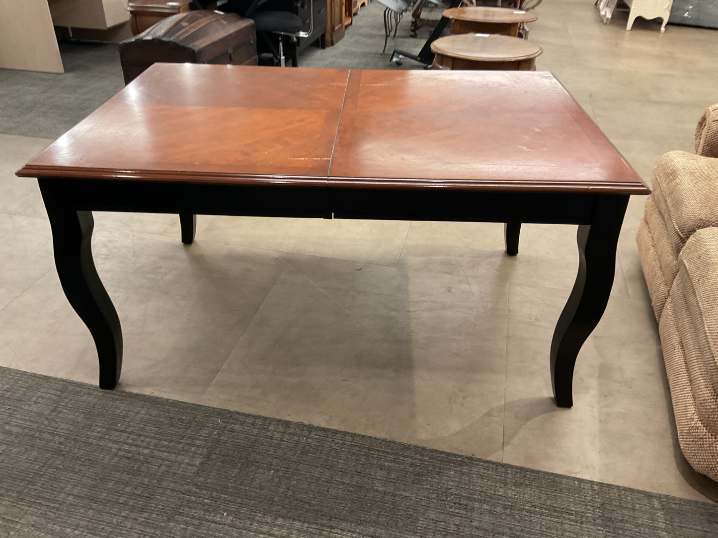 Curved Leg Dining Table