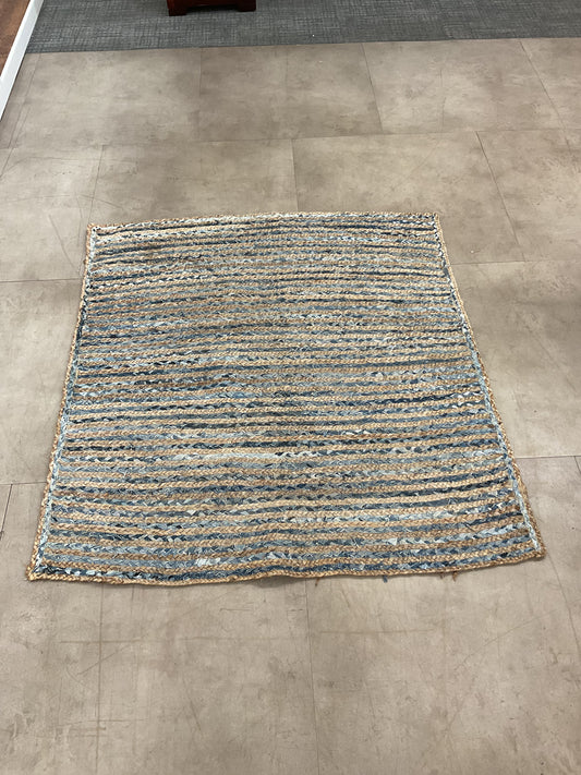 Square Jute Rug (R153)