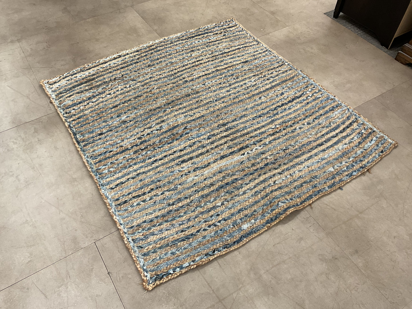Square Jute Rug (R153)