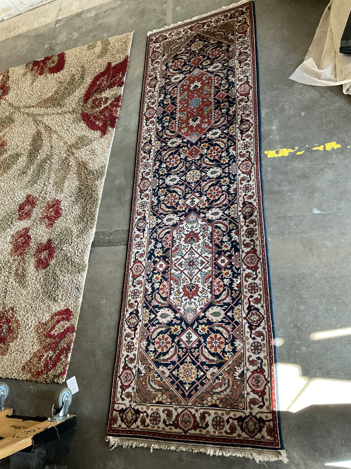 Traditional Pattern Runner Rug (F67)